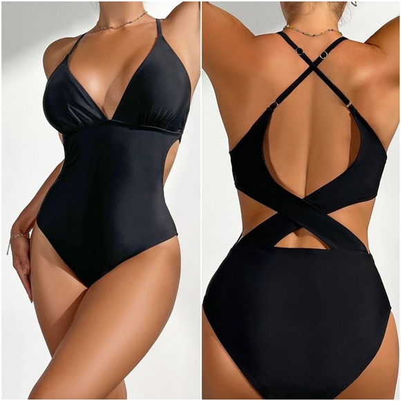 Black One Piece collection - Picture 3 of 8